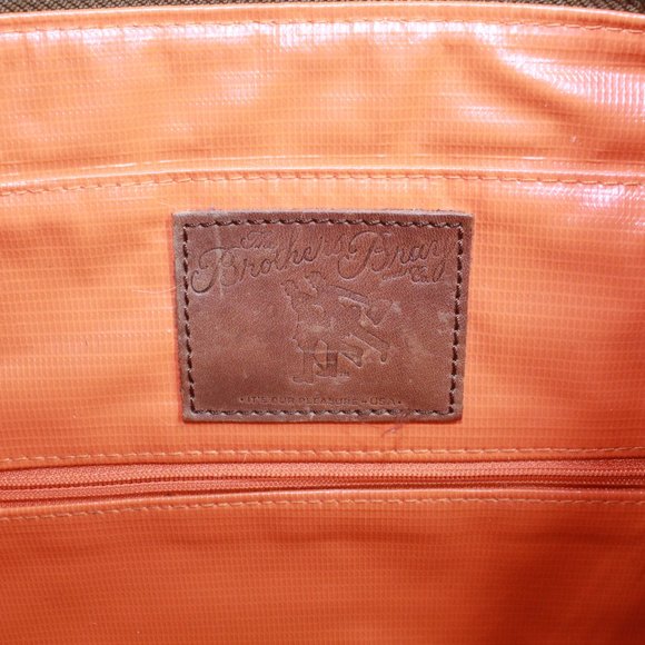 BROTHER'S BRAY Zippered Tote With Shoulder Strap - Picture 8 of 12